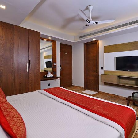 Hotel Nityaa Suites Nové Dillí Exteriér fotografie