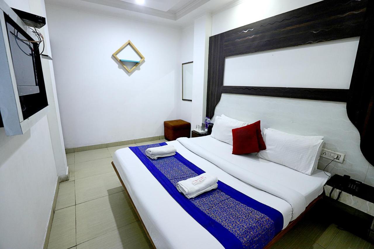 Hotel Nityaa Suites Nové Dillí Exteriér fotografie