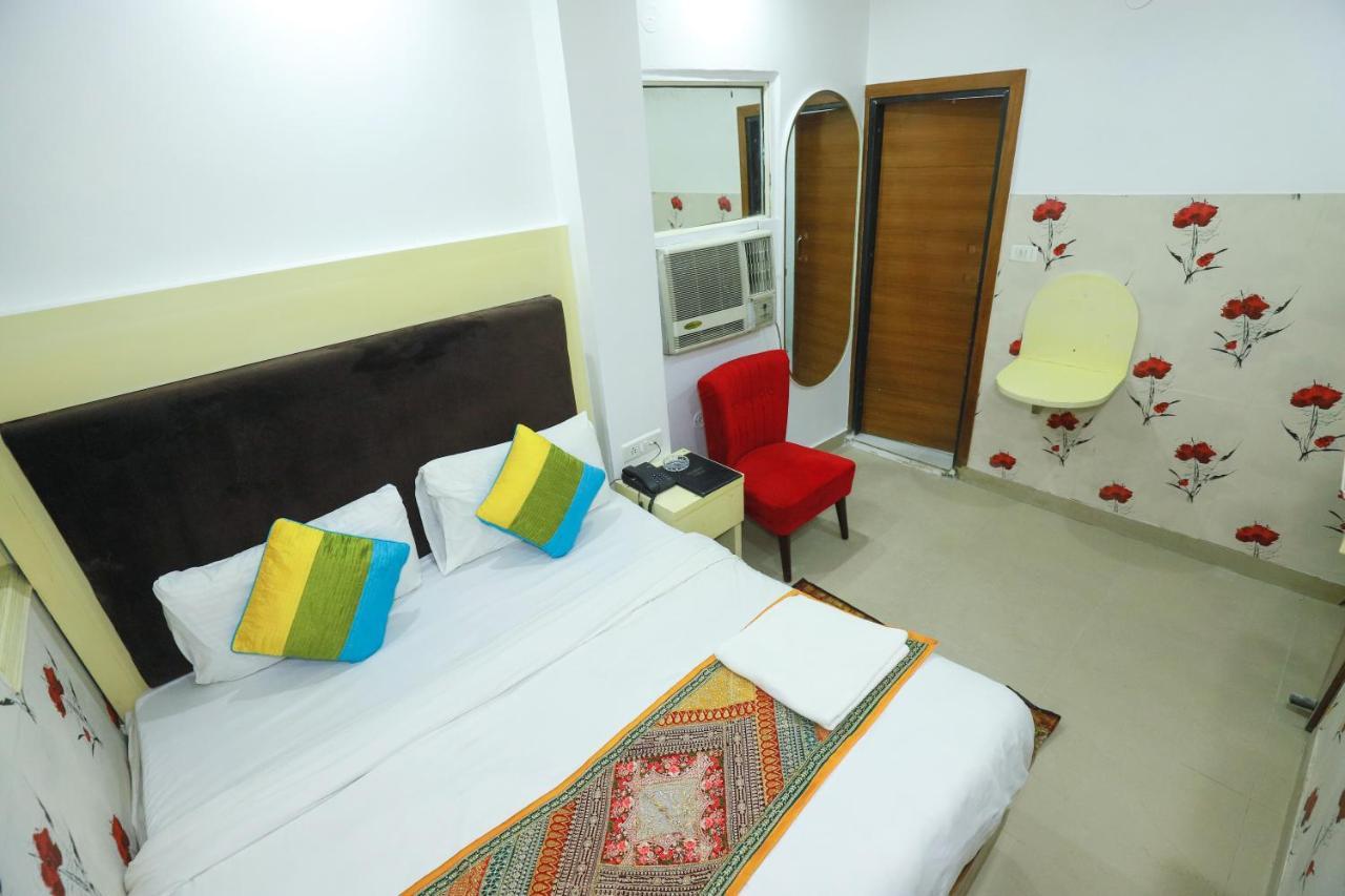 Hotel Nityaa Suites Nové Dillí Exteriér fotografie