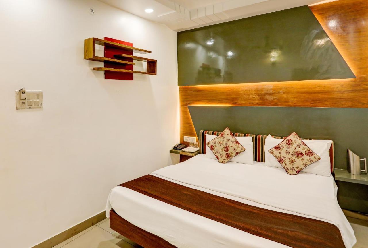 Hotel Nityaa Suites Nové Dillí Exteriér fotografie