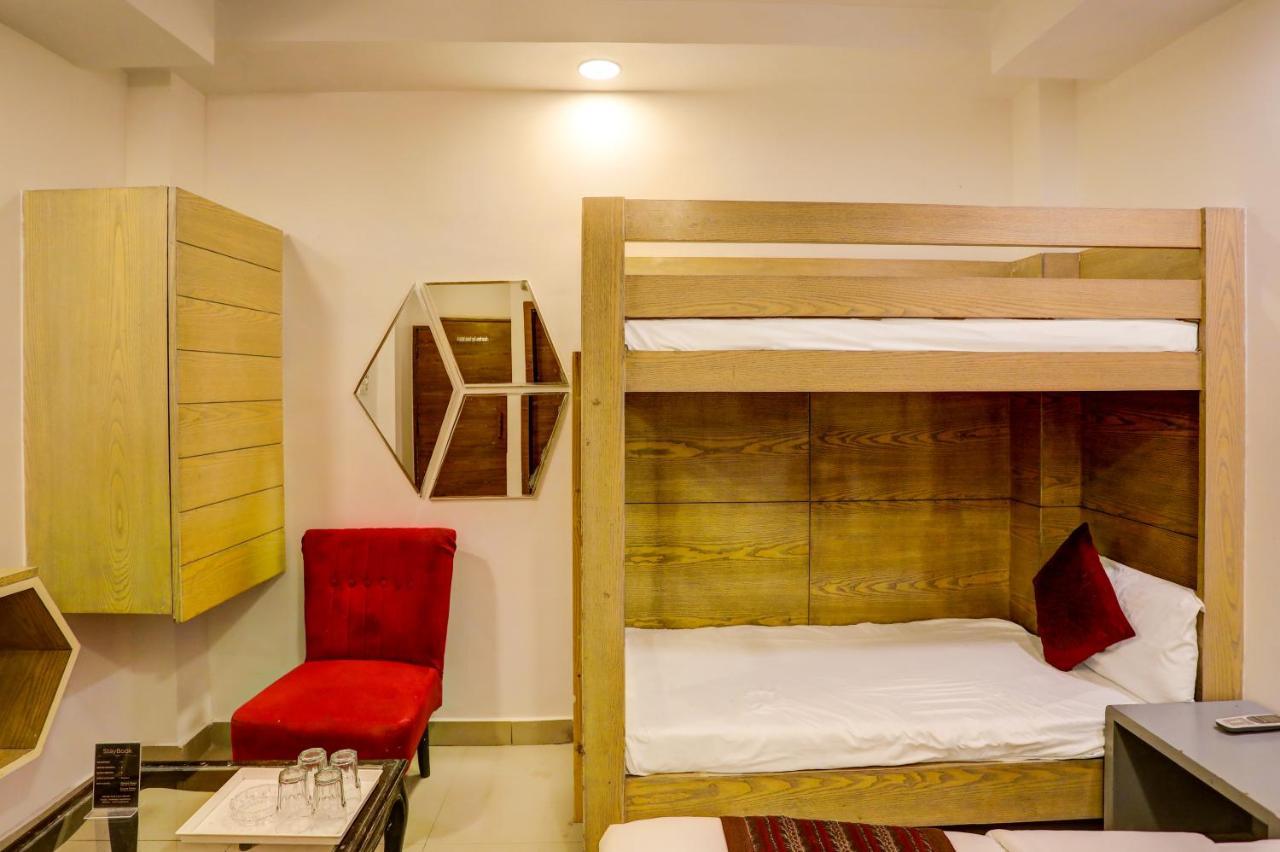 Hotel Nityaa Suites Nové Dillí Exteriér fotografie