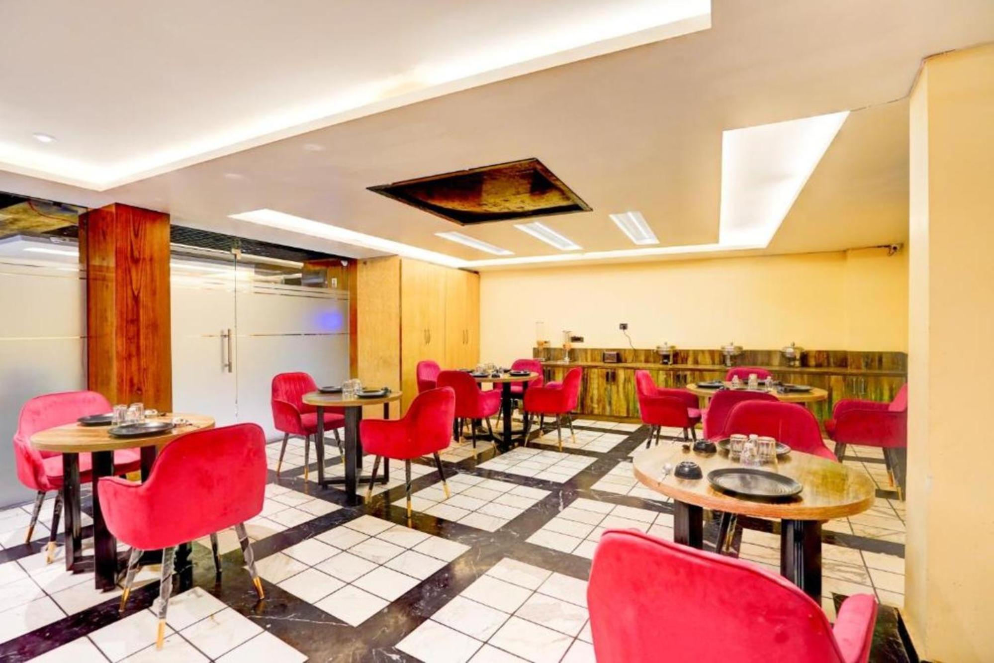 Hotel Nityaa Suites Nové Dillí Exteriér fotografie