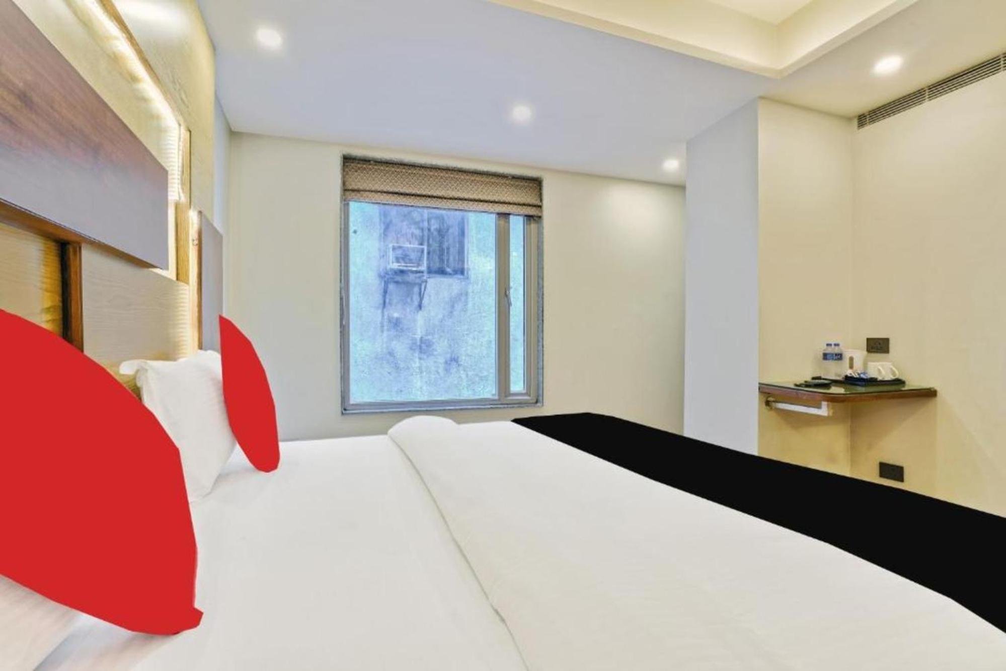 Hotel Nityaa Suites Nové Dillí Exteriér fotografie