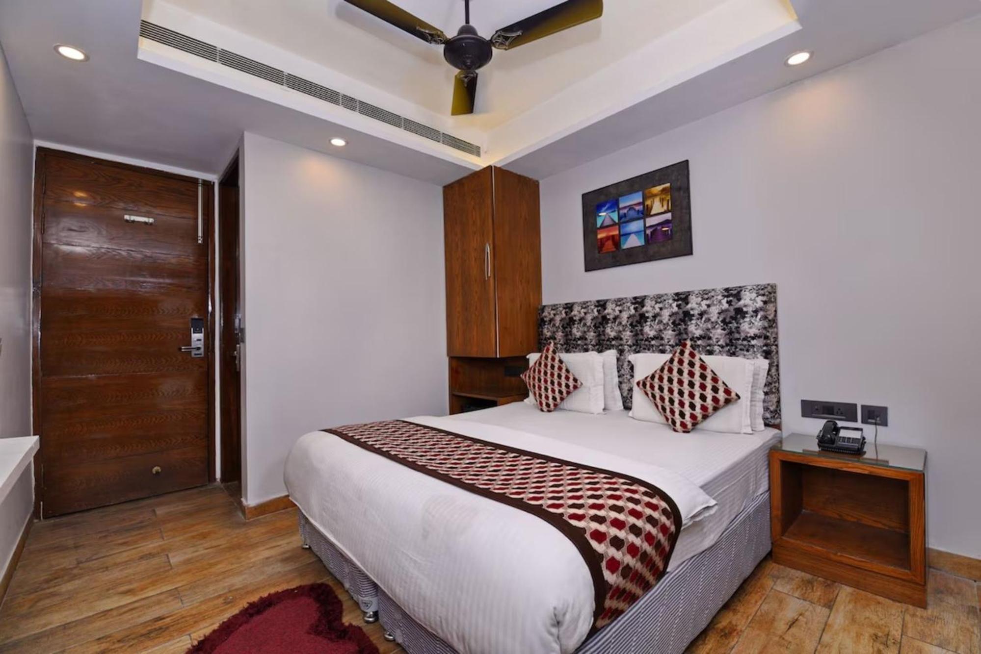 Hotel Nityaa Suites Nové Dillí Exteriér fotografie