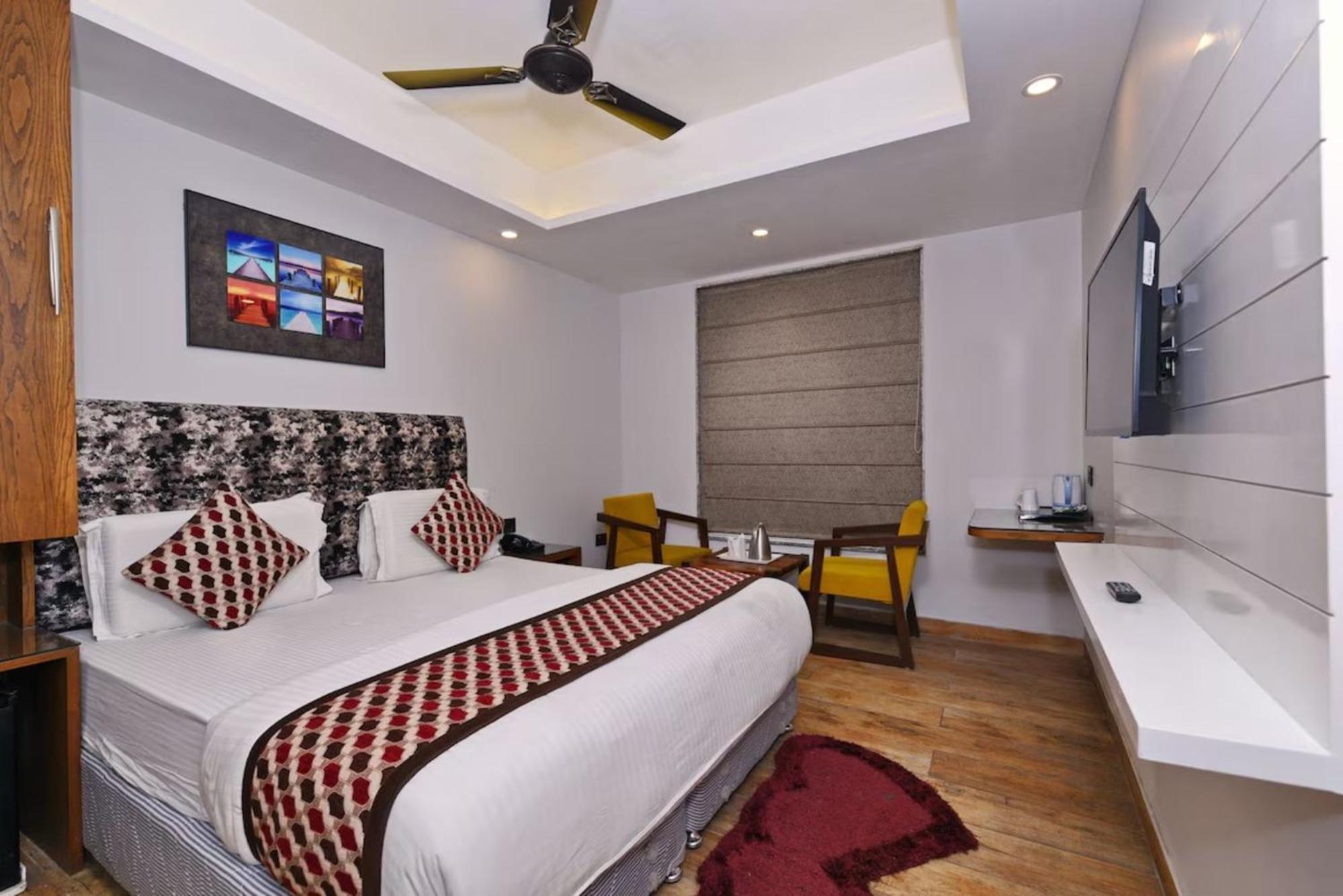 Hotel Nityaa Suites Nové Dillí Exteriér fotografie