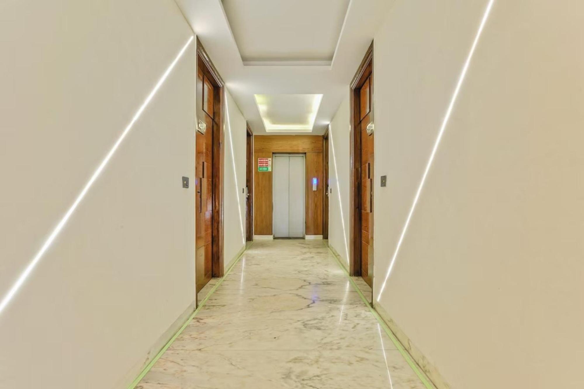 Hotel Nityaa Suites Nové Dillí Exteriér fotografie